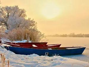 Most beautiful winter wallpapers for PC with snow and ice