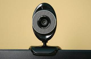 How to configure the webcam on a PC
