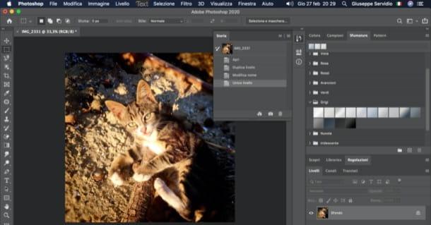 How to Unmerge Photoshop Layers