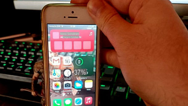 How to have transparent phone wallpaper