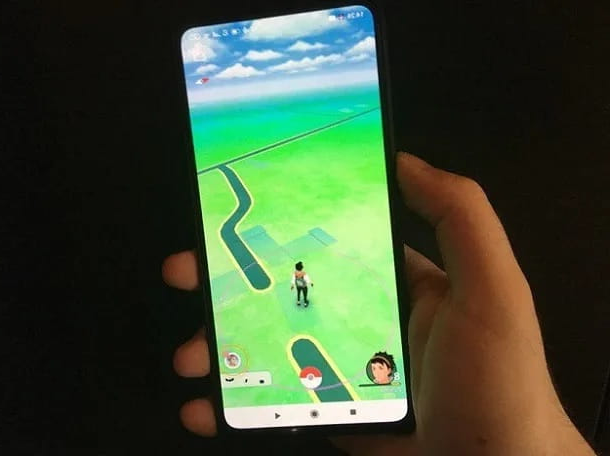 Coma uma Pokébola média de graça seu Pokémon GO